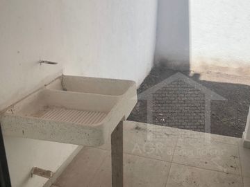 CASA  EN PREVENTA EN PEDREGAL DE SCHOENSTATT