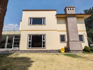 CASA Y TERRENO EN VENTA EN CASA DEL PEDREGAL, METEPEC, ESTADO DE MEXICO