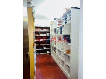 Casa De 2 Pisos En Venta / At. 180/ Ac. 343 / $ 325,000 / Covicorti ID 1091730