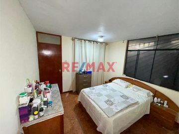 Casa De 2 Pisos En Venta / At. 180/ Ac. 343 / $ 325,000 / Covicorti ID 1091730
