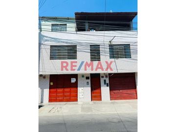Casa De 2 Pisos En Venta / At. 180/ Ac. 343 / $ 325,000 / Covicorti ID 1091730