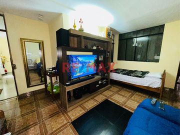 Casa De 2 Pisos En Venta / At. 180/ Ac. 343 / $ 325,000 / Covicorti ID 1091730