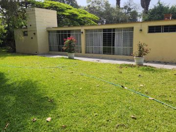Oportunidad Vendo Terreno de 2500 m2 en zona residencial de La Molina