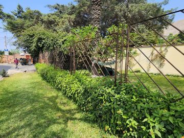 Oportunidad Vendo Terreno de 2500 m2 en zona residencial de La Molina