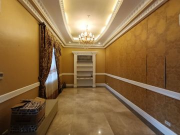 House at The Parkplace Village Imus