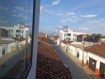 SALESIANOS, SE VENDE PROPIEDAD COMERCIAL MULTIFAMILIAR