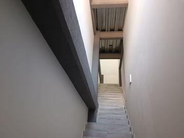 SALESIANOS, SE VENDE PROPIEDAD COMERCIAL MULTIFAMILIAR