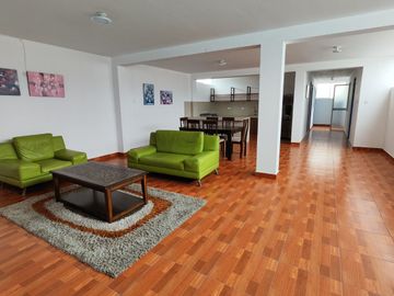 Casa en Las Salinas, Chilca, en venta o alquiler.