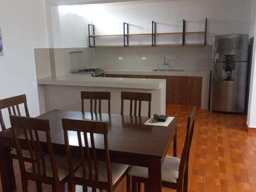 Casa en Las Salinas, Chilca, en venta o alquiler.