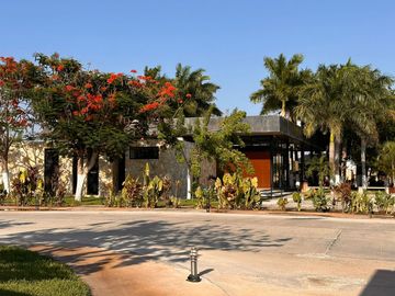 Casa en Venta en Conkal, Privada Al Norte de La Ciudad