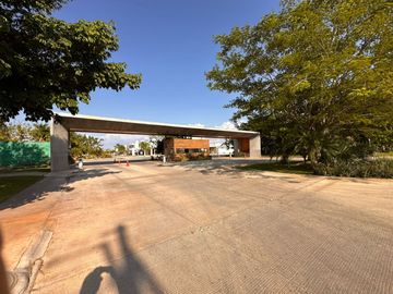 Casa en Venta en Conkal, Privada Al Norte de La Ciudad
