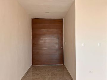 Casa en Venta en Conkal, Privada Al Norte de La Ciudad