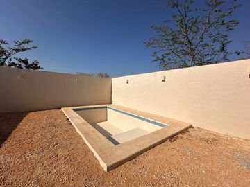 Casa en Venta en Conkal, Privada Al Norte de La Ciudad