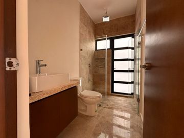 Casa en Venta en Conkal, Privada Al Norte de La Ciudad