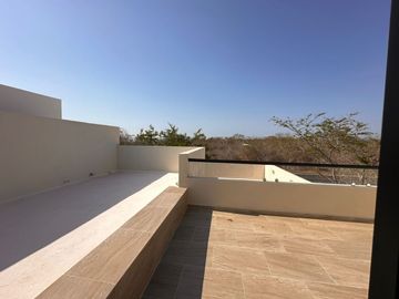 Casa en Venta en Conkal, Privada Al Norte de La Ciudad