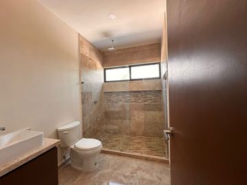 Casa en Venta en Conkal, Privada Al Norte de La Ciudad
