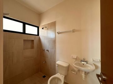 Casa en Venta en Conkal, Privada Al Norte de La Ciudad