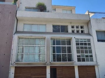 CASA EN VENTA INTERLOMAS CON PRECIO DE OPORTUNIDAD