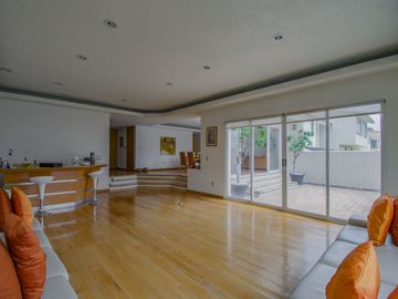 CASA EN VENTA INTERLOMAS CON PRECIO DE OPORTUNIDAD