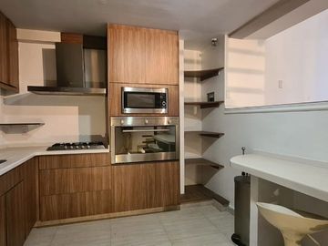 CASA EN VENTA INTERLOMAS CON PRECIO DE OPORTUNIDAD