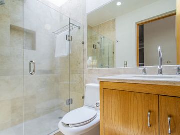 CASA EN VENTA INTERLOMAS CON PRECIO DE OPORTUNIDAD