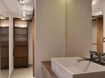 CASA EN VENTA INTERLOMAS CON PRECIO DE OPORTUNIDAD