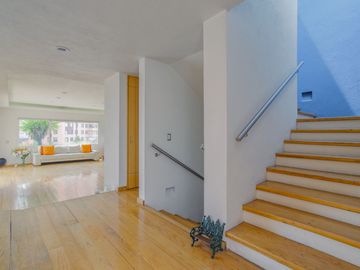 CASA EN VENTA INTERLOMAS CON PRECIO DE OPORTUNIDAD