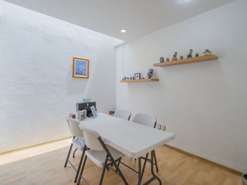 CASA EN VENTA INTERLOMAS CON PRECIO DE OPORTUNIDAD