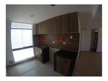 Venta De Departamento En La Urbanizacion Los Docentes