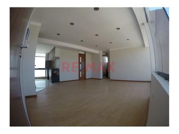 Venta De Departamento En La Urbanizacion Los Docentes