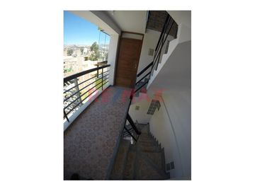 Venta De Departamento En La Urbanizacion Los Docentes