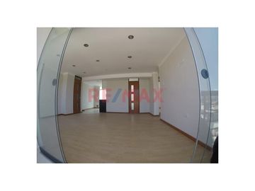 Venta De Departamento En La Urbanizacion Los Docentes