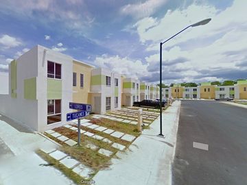 ¡Remate Bancario! Excelente Oportunidad, Bonita casa en condominio.