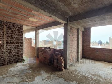 DEPARTAMENTO AMPLIO EN URBANIZACION LOS SAUCES