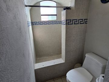 LAS CAÑADAS OPORTUNIDAD CASA EN VENTA CON ALBERCA Y LOFT INDEPENDIENTE