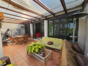 LAS CAÑADAS OPORTUNIDAD CASA EN VENTA CON ALBERCA Y LOFT INDEPENDIENTE
