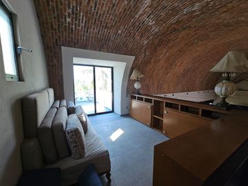 LAS CAÑADAS OPORTUNIDAD CASA EN VENTA CON ALBERCA Y LOFT INDEPENDIENTE