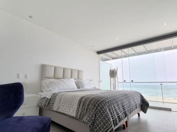 Punta Hermosa Casa en Venta en Playa Caballeros Zona Exclusiva