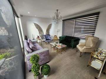 CASA EN VENTA EN JACARANDAS TRES MARÍAS
