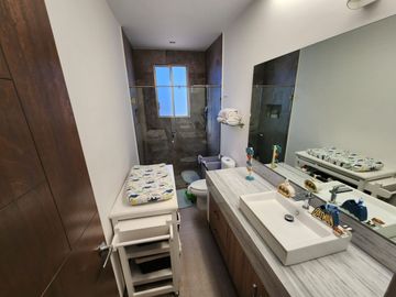 CASA EN VENTA EN JACARANDAS TRES MARÍAS