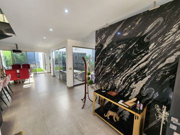 CASA EN VENTA EN JACARANDAS TRES MARÍAS