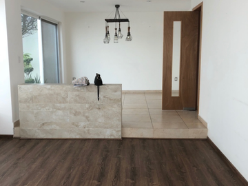 CASA EN VENTA EN FRACCIONAMIENTO MISIONES II, SANTIAGO QUERETARO JUNTO A ESTADIO CORREGIDORA