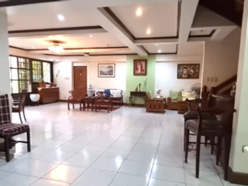 Bungalow Spacious Classic Home in Cainta Rizal with 4 Bedroom and 4 Toilet & Bath PH2506