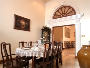 Bungalow Spacious Classic Home in Cainta Rizal with 4 Bedroom and 4 Toilet & Bath PH2506