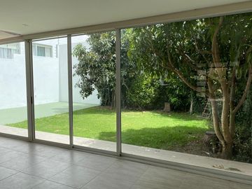 Venta de Casa en el Pueblo de Cumbaya