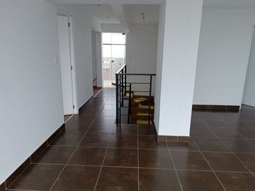 VENDO LINDO DUPLEX ESTRENO SURCO!