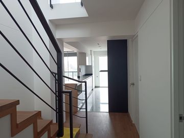 VENDO LINDO DUPLEX ESTRENO SURCO!