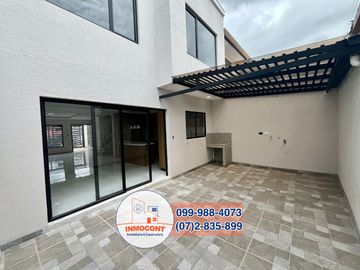 MODERNA VIVIENDA DE VENTA, Sector Molinopamba C1292