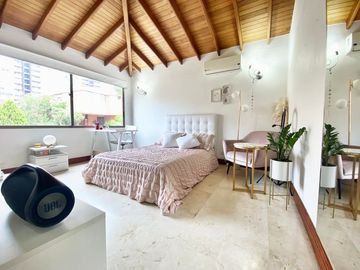 PR18618 Casa en venta en el sector Loma de los Benedictinos