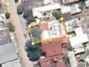 CASA CON JARDIN EN ALBANIA BAJA A 2 CALLES DEL SANATORIO ALBANIA